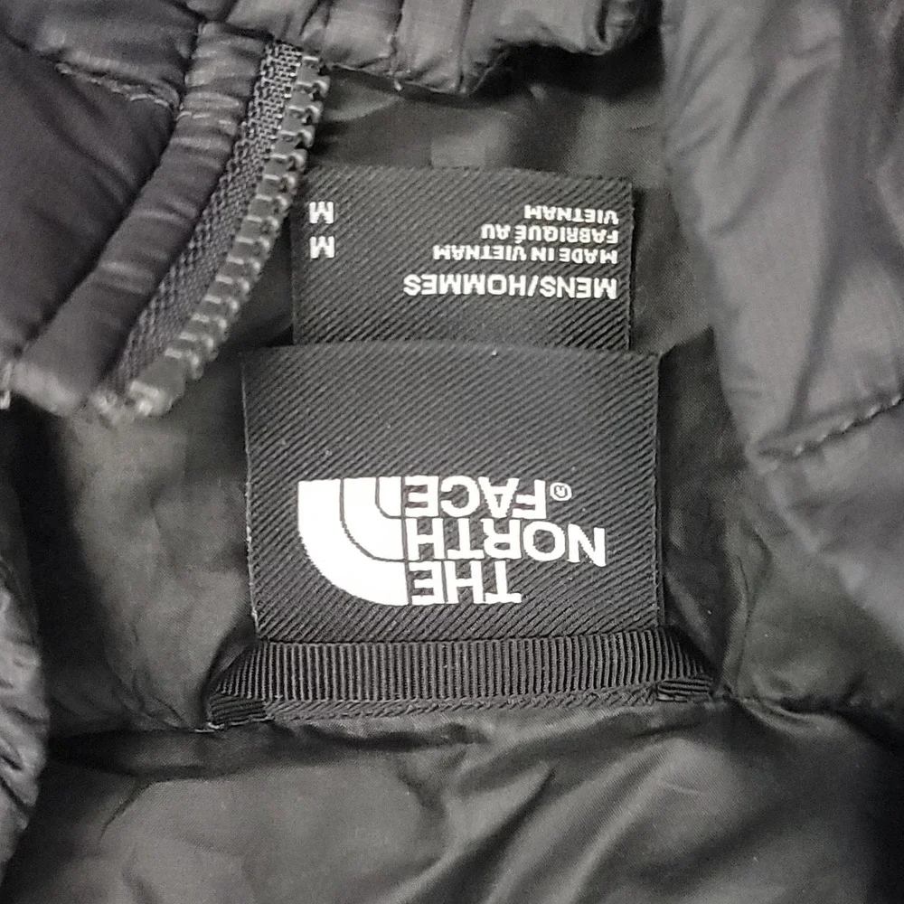 The North Face Jacket Mens Medium Gray ThermoBall Eco Quilted Insulated NF0A3Y3N